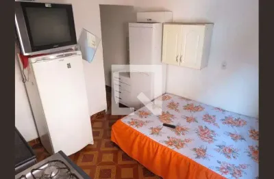 Casa com 1 quarto para alugar na Rua Artest Peres, Vila Zat, São Paulo