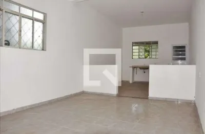 Casa com 1 quarto para alugar na Rua Selbach, Vila Boaçava, São Paulo