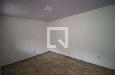 Casa para aluguel - olaria, 1 quarto,  30 m² - rio de janeiro