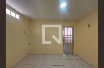 Casa com 1 quarto para alugar na Rua Virgínia Maria da Conceição, Rio Bonito, São Paulo