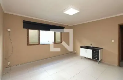 Casa com 1 quarto para alugar na Avenida Mendes da Rocha, Vila Sabrina, São Paulo