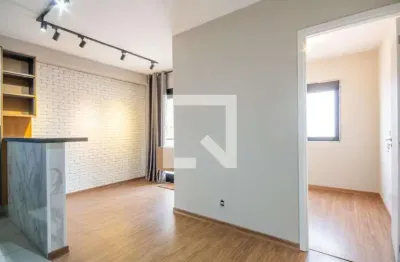 Apartamento com 2 quartos para alugar na Rua Lourenço Collino, Centro, Osasco