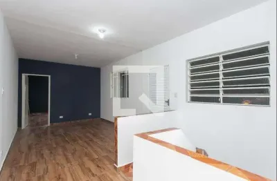 Casa com 2 quartos para alugar na Rua Piava, Itaquera, São Paulo