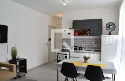 Kitnet / stúdio para aluguel - tingui, 1 quarto,  32 m² - curitiba