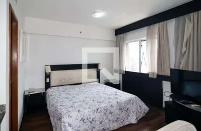 Kitnet / Stúdio para alugar na Rua Maestro Cardim, Bela Vista, São Paulo por R$ 2.040