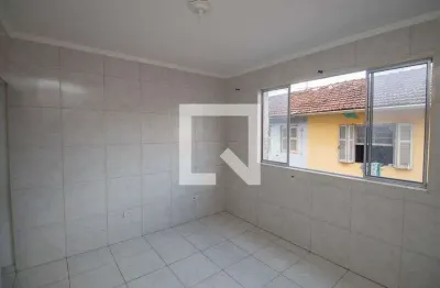 Casa com 3 quartos para alugar na Rua Diogo da Costa, Vila Mazzei, São Paulo