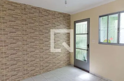 Casa com 1 quarto para alugar na Rua Croácia, Vila Sabrina, São Paulo