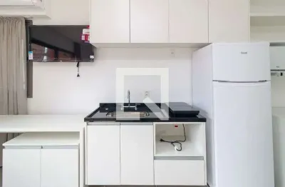Kitnet / stúdio para alugar na avenida santo amaro, chácara santo antônio, são paulo por r$ 2.290