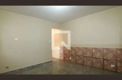 Casa com 1 quarto para alugar na Travessa Léo Barbosa, Sapopemba, São Paulo