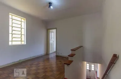 Casa com 2 quartos para alugar na Rua Nicolau Barreto, Belém, São Paulo