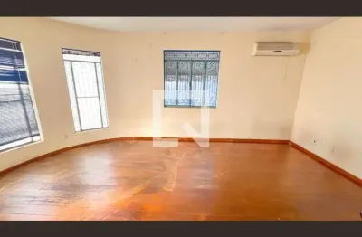 Casa para aluguel - concórdia, 5 quartos,  508 m² - belo horizonte