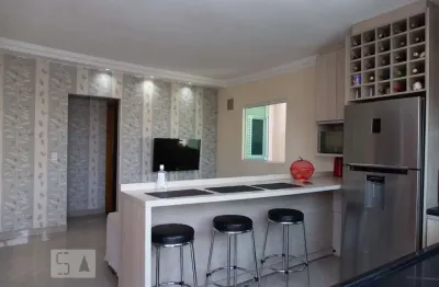 Casa com 2 quartos para alugar na Rua Santo Cristo, Itaquera, São Paulo