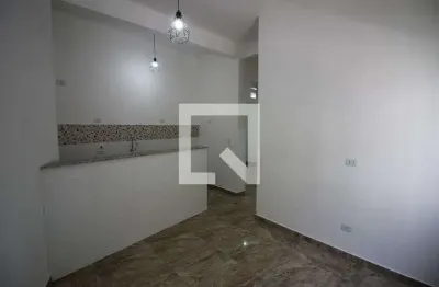 Casa com 2 quartos para alugar na Rua Cafesópolis, Mooca, São Paulo