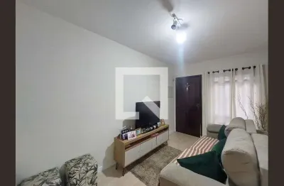 Casa com 2 quartos para alugar na Rua Nino Crespi, Interlagos, São Paulo
