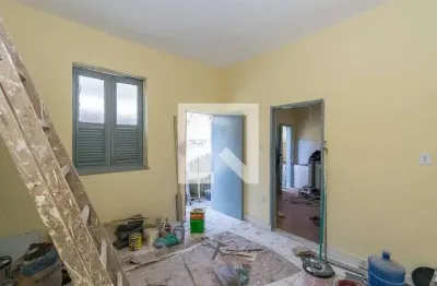 Casa com 1 quarto para alugar na Rua Aureliano Lessa, Ramos, Rio de Janeiro