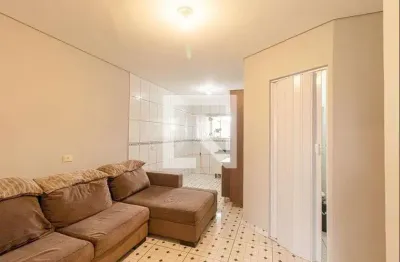 Casa com 1 quarto para alugar na Rua Fátima Bark, Pinheirinho, Curitiba