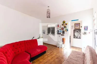 Casa com 4 quartos para alugar na Rua Maestro Cardim, Bela Vista, São Paulo