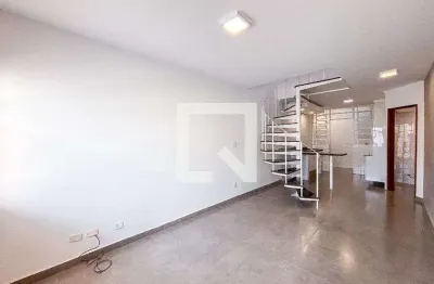 Casa com 2 quartos para alugar na Rua São Manuel, Pinheiros, São Paulo