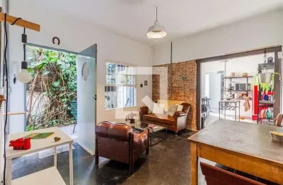 Casa com 2 quartos para alugar na Rua Fradique Coutinho, Pinheiros, São Paulo