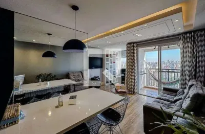 Apartamento com 2 quartos para alugar na Rua Piratininga, Brás, São Paulo