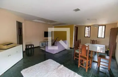 Casa para aluguel - engenho do mato, 3 quartos,  750 m² - niterói