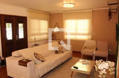 Casa / sobrado em condomínio para aluguel - granja viana, 3 quartos,  450 m² - cotia