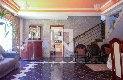 Casa para aluguel - centro, 3 quartos,  230 m² - uberlândia