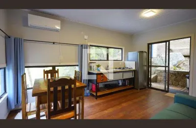 Casa / sobrado em condomínio para aluguel - morro das pedras, 2 quartos,  70 m² - florianópolis