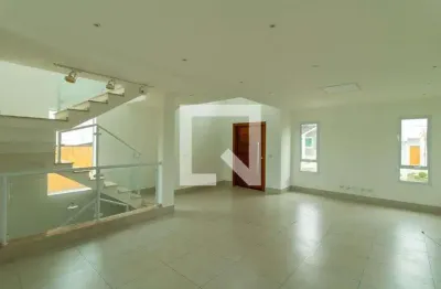 Casa / sobrado em condomínio para aluguel - algarve, 3 quartos,  230 m² - cotia