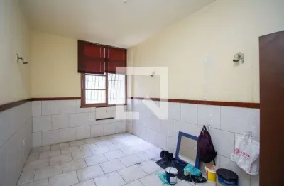 Kitnet / stúdio para alugar na avenida ernani do amaral peixoto, centro, niterói por r$ 578