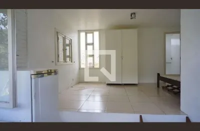 Kitnet / stúdio para aluguel - barra da lagoa, 1 quarto,  47 m² - florianópolis