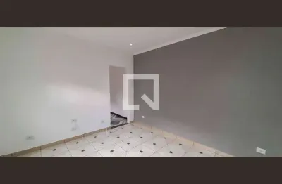 Casa com 1 quarto para alugar na Rua Armênia, Centro, Osasco