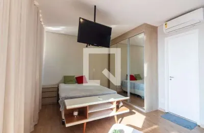 Apartamento com 1 quarto para alugar na Avenida Domingos Odália Filho, Centro, Osasco
