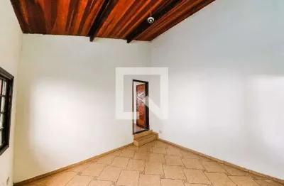 Casa com 2 quartos para alugar na Rua Alfredo Silveira, Aricanduva, São Paulo