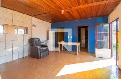 Casa com 2 quartos para alugar na Rua General Câmara, Rio Branco, Canoas