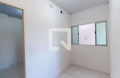 Casa com 1 quarto para alugar na Rua Goiapi, Vila Ré, São Paulo