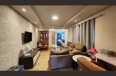 Casa com 2 quartos para alugar na Avenida São Camilo, Jardim São Camilo, Jundiaí