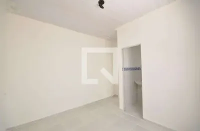 Casa com 1 quarto para alugar na Rua Amanã, Vila Sabrina, São Paulo