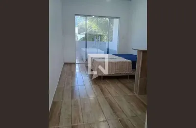 Kitnet / stúdio para aluguel - piratininga, 1 quarto,  18 m² - niterói