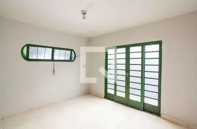Casa para aluguel - jardim das palmeiras, 3 quartos,  150 m² - uberlândia