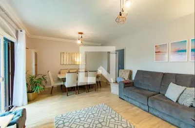 Casa com 3 quartos para alugar na Avenida Rio Grande do Sul, Mathias Velho, Canoas