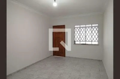 Casa com 2 quartos para alugar na Rua Nova Jerusalém, Vila Carrão, São Paulo