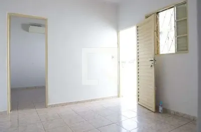 Casa para aluguel - vila união, 2 quartos,  60 m² - goiânia