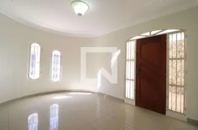 Casa para aluguel - santa rosa, 4 quartos,  300 m² - uberlândia