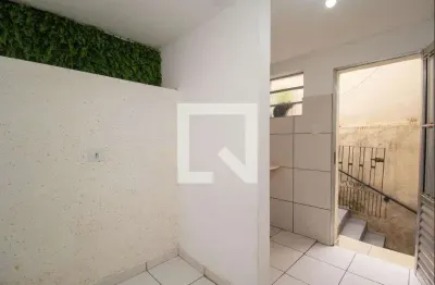 Casa com 1 quarto para alugar na Rua Tapendi, Piqueri, São Paulo