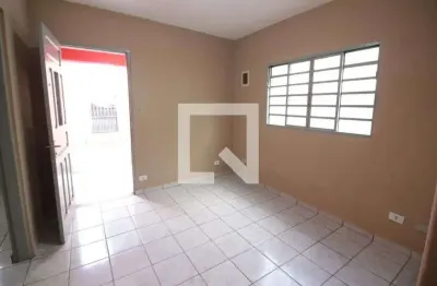 Casa com 3 quartos para alugar na Rua Ospásio Alves de Souza, Veloso, Osasco