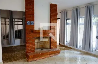 Casa com 2 quartos para alugar na Rua Vitório Vanuci, Vila Yara, Osasco