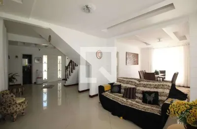 Casa / sobrado em condomínio para aluguel - taquara, 3 quartos,  600 m² - rio de janeiro