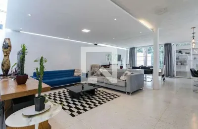 Casa / sobrado em condomínio para aluguel - centro, 2 quartos,  252 m² - mogi das cruzes