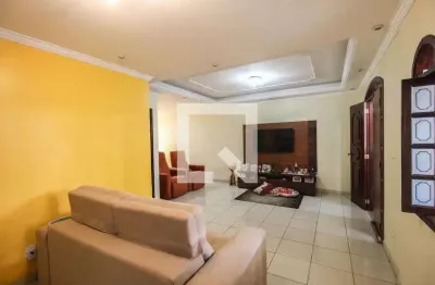 Casa / sobrado em condomínio para aluguel - cosmorama, 3 quartos,  215 m² - mesquita